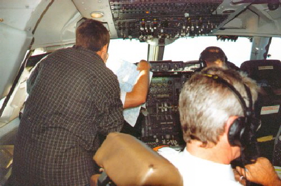 201-F13-13B24-Cockpit